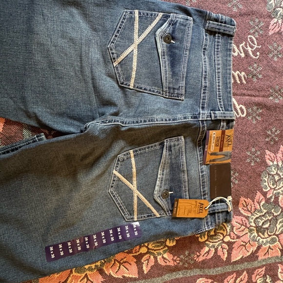 Axel Salto Blue Straight Jeans with Distinctive Stitching - Picture 4 of 6